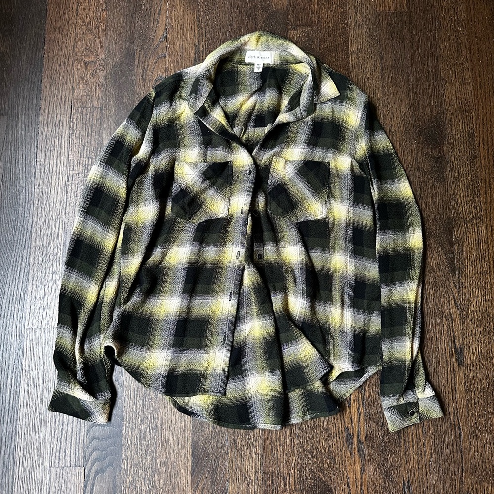 Cloth and Stone button down shirt.